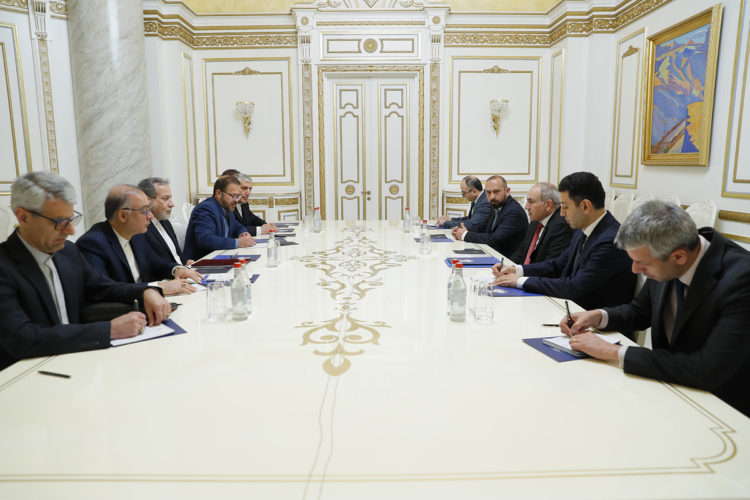 ՀՀ կառավարությունը հավատարիմ է խաղաղության օրակարգի հետևողական իրագործմանը․ Փաշինյանն՝ Արաղչիին