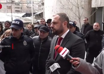 «Էկոնոմիկայի նախարարության թաղումն է»․ Պապոյանը բողոքող տնտեսվարողներին քննարկման հրավիրեց