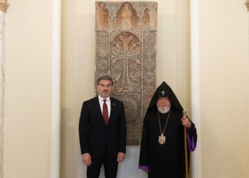 Վրաստանը կշարունակի միջնորդական ջանքերը տարածաշրջանում խաղաղության և գերիների ազատ արձակման ուղղությամբ․ Կավելաշվիլի