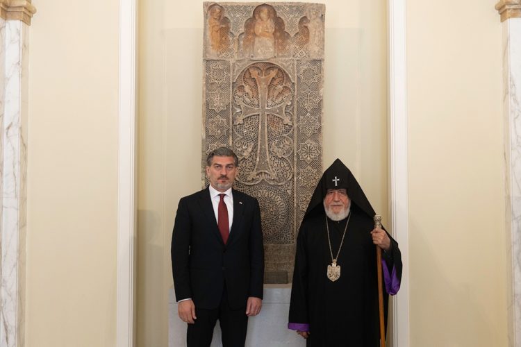 Վրաստանը կշարունակի միջնորդական ջանքերը տարածաշրջանում խաղաղության և գերիների ազատ արձակման ուղղությամբ․ Կավելաշվիլի
