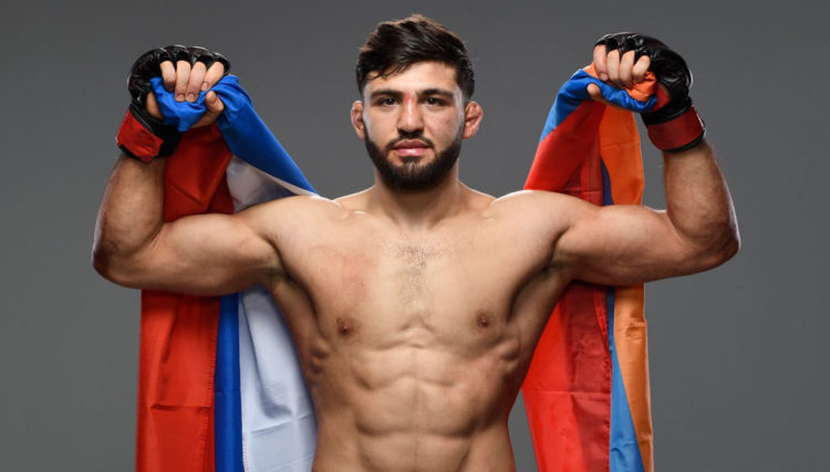 Боец ММА Арман Царукян победил на турнире Karate Combat 54 в Дубае