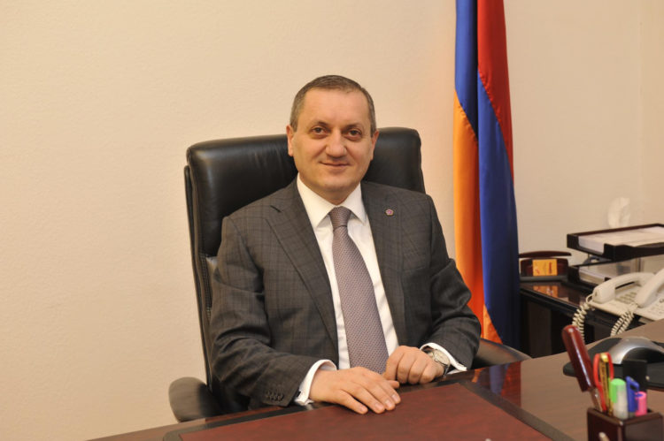 Քաղավիացիայի նախկին պետին ու նրան փոխկապակցված 9 անձանց հրավիրել են դատախազություն
