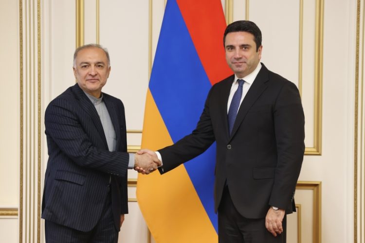 ՀՀ ԱԺ նախագահն ու Իրանի դեսպանը քննարկել են տարածաշրջանային հարցեր