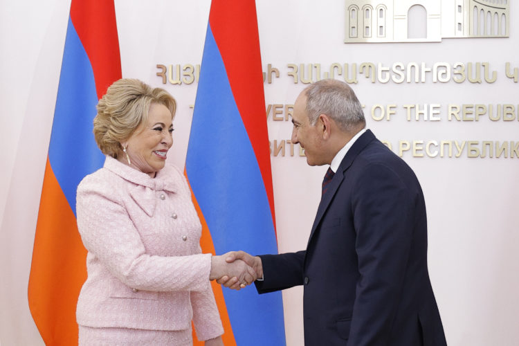 Փաշինյանն ու Մատվիենկոն հանդիպել և քննարկել են մի շարք օրակարգային հարցեր