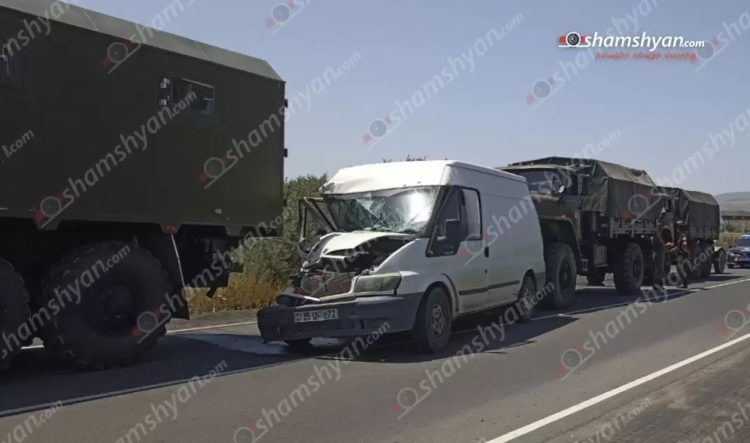 Գեղարքունիքի մարզում ՊՆ 2 «Ուրալ»-ների և Ford Transit-ի բախման հետևանքով տուժել է 4 զինծառայող
