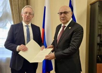 ՌԴ-ում ՀՀ դեսպանը հաճելի զրույց չի ունեցել փոխարտգործնախարար Միխայիլ Գալուզինի հետ. ԶԼՄ