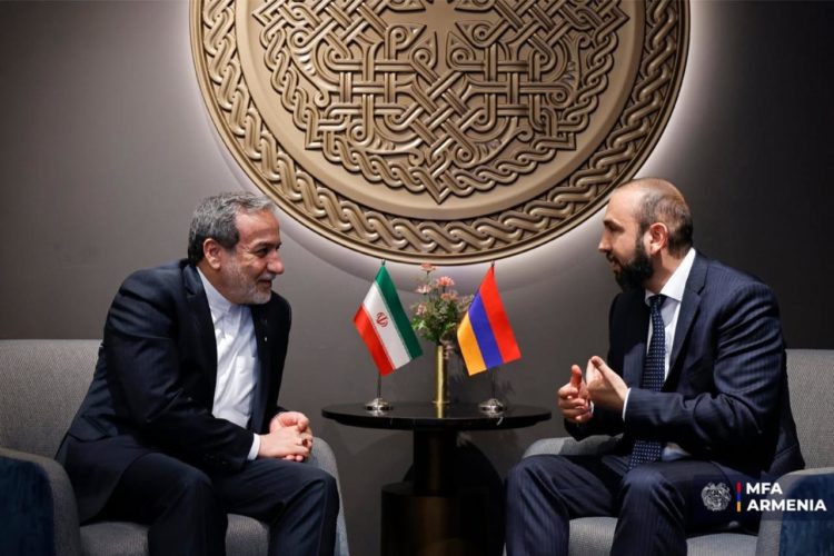 Արարատ Միրզոյանը և Աբբաս Արաղչին քննարկել են ռազմավարական գործընկերության զարգացման պայմանավորվածությունները
