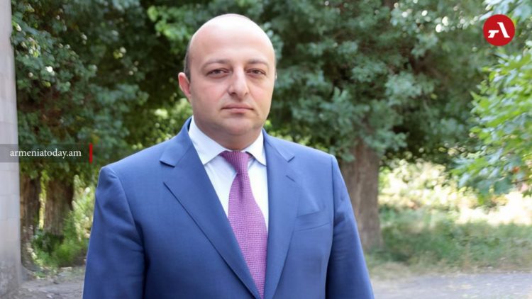 «Վրեժխնդրություն է»․ կալանավորված պատգամավորի նամակը ՔԿՀ-ից