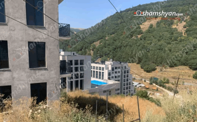 Ծաղկաձորում կառուցվող էլիտար շենքի մոտ հայտնաբերվել է 2 դի․ ևս 2 անձ հիվանդանոց է տեղափոխվել․ ԶԼՄ