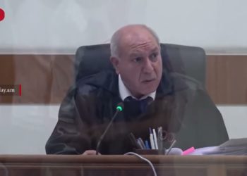 Տիգրան Գալստյանը ևս 3 ամիս կմնա կալանքի տակ. դահլիճը դժգոհեց դատավորի որոշումից