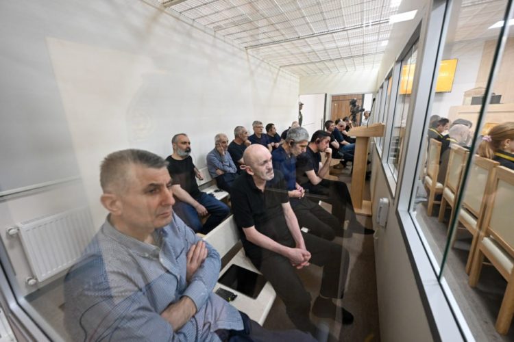 Բաքվում հայ գերիները միջնորդել են որպես վկա հարցաքննել Փաշինյանին, ԵԱՀԿ ՄԽ համանախագահներին, ռուս խաղաղապահների գեներալների