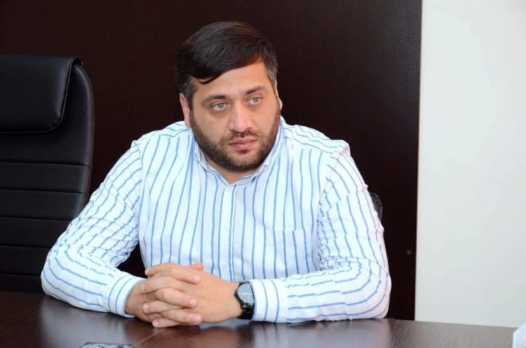Շենգավիթի համայնքապետը դադարեցնում է աշխատանքային գործունեությունը
