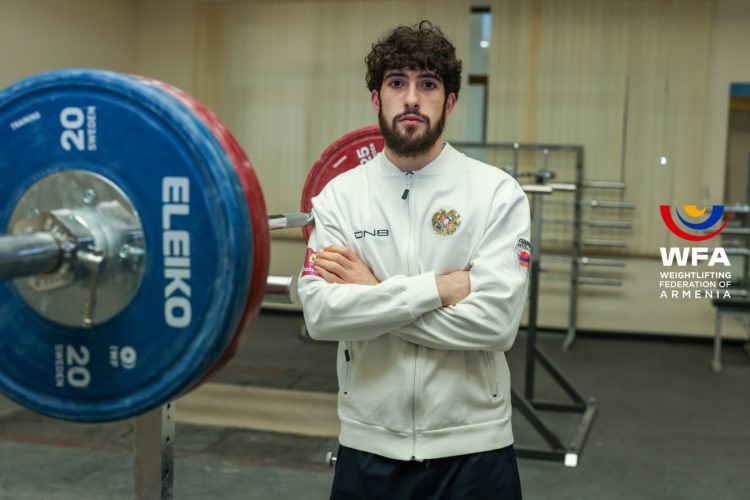 Гарник Чолакян стал чемпионом Европы U23 по тяжелой атлетике