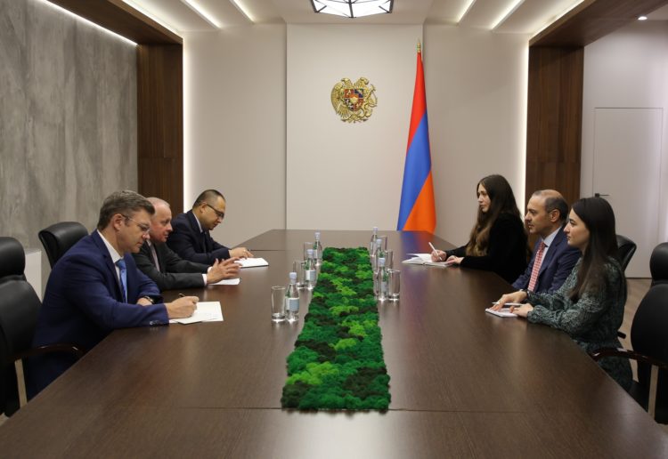 ՀՀ ԱԽ քարտուղարը և ՌԴ դեսպանը քննարկել են տարածաշրջանային վերջին զարգացումները