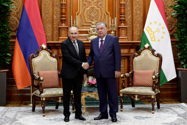Փաշինյանն ու Ռահմոնը քննարկել են TRIPP-ի և «Խաղաղության խաչմերուկի» իրականացումը