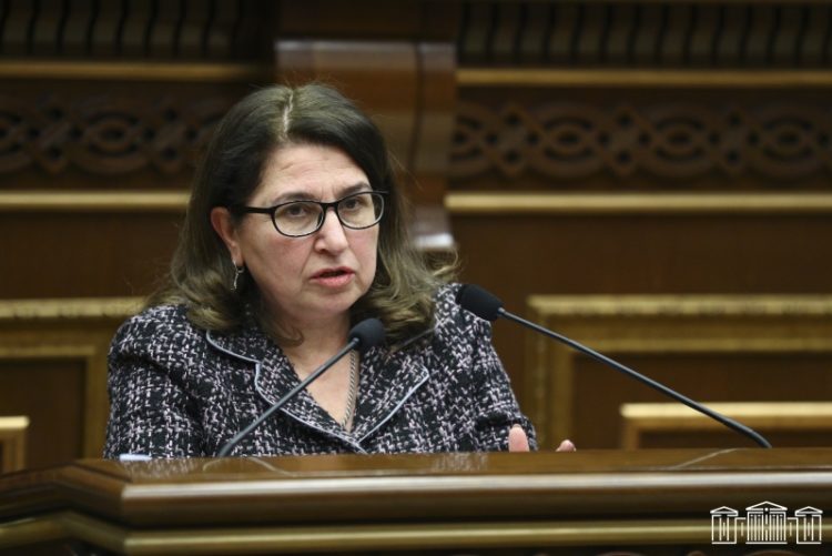 СМИ узнали о гибели в ходе украинского конфликта сына депутата парламента Армении