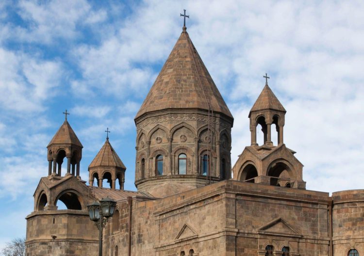 Իշխանությունների հովանավորմամբ Հովհաննավանքում ծիսակատարությունների անվան տակ կատարվող գործողությունները պղծություն են․ Մայր Աթոռ