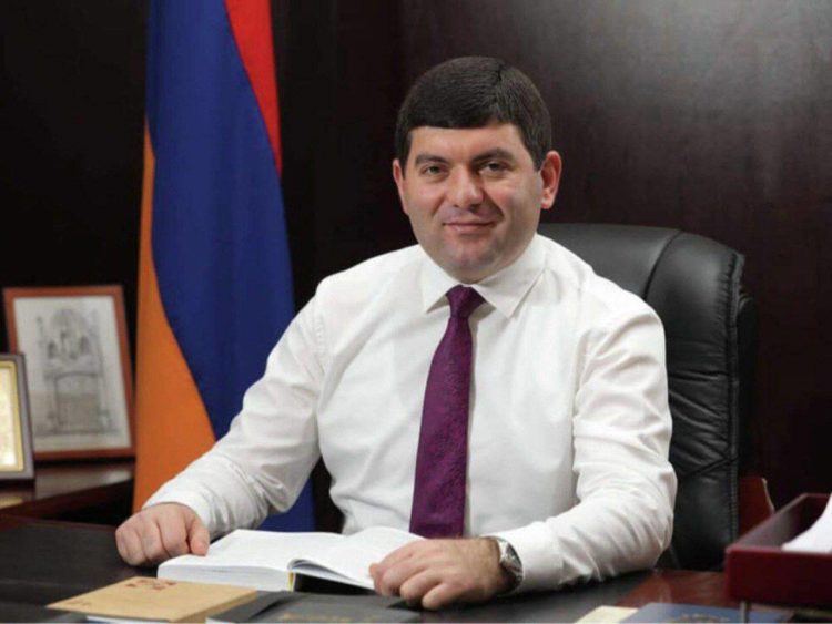 Մասիսի քաղաքապետը դատապարտվել է ավելի քան 6 տարվա ազատազրկման, խափանման միջոց է ընտրվել կալանքը