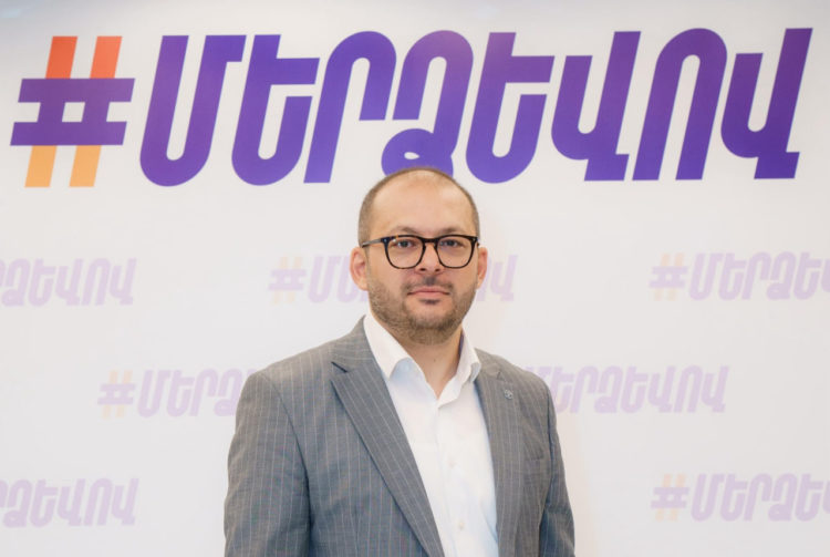 Փաստաբան Ռուբեն Մխիթարյանին մեղադրանք է առաջադրվել. «Մեր ձևով»