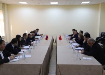 Հայաստանի և Թուրքիայի հարաբերությունների կարգավորման գործընթացի ներկայացուցիչները քննարկել են Գյումրի-Կարս երկաթգծի վերականգնման հարցը