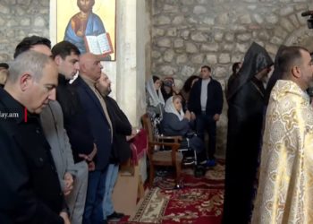 Փաշինյանը Վայոց ձորի Խաչիկ գյուղի Սուրբ Աստվածածին եկեղեցում պատարագի է մասնակցել