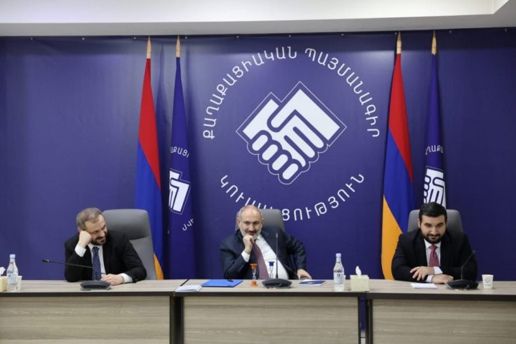 Плата за место: СМИ рассказали о стоимости включения в предвыборный список партии Пашиняна