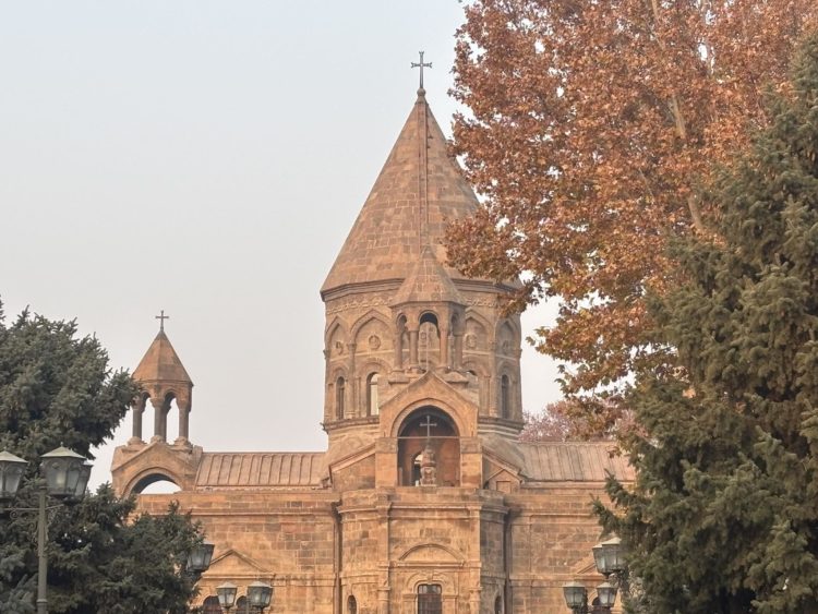 Կաթողիկոսի հրավերով դեկտեմբերի 10-12-ը կգումարվի Եպիսկոպոսաց ժողով