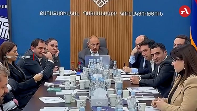 ՔՊ վարչության անդամները հարցաքննել են Փաշինյանին ու միաձայն կողմ քվեարկել ընտրացուցակում գրանցվելուն․ ԶԼՄ