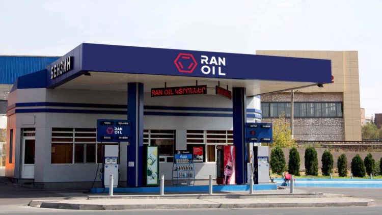 СМИ: Ran Oil начала продажу азербайджанского бензина в Армении