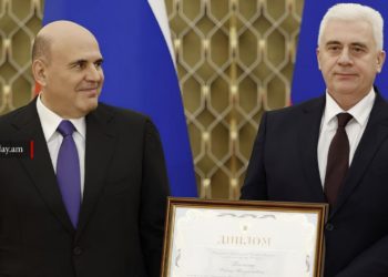 Միշուստինը պարգևատրել է հայազգի գիտնականներ Ռուբեն Թոփչյանին և Սերգեյ Ոսկանյանին
