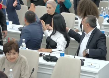 Երևանի ավագանին վեճի է բռնկվել նստի ժամանակ