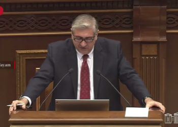 Հայաստանում մարդկանց մեծ մասը չի կարողանում վճարել 200 հազար դրամի չափով վարկը․ Արթուր Խաչատրյան