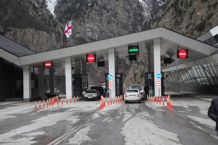 Дорога Степанцминда–Ларс закрыта вместе с ещё рядом трасс