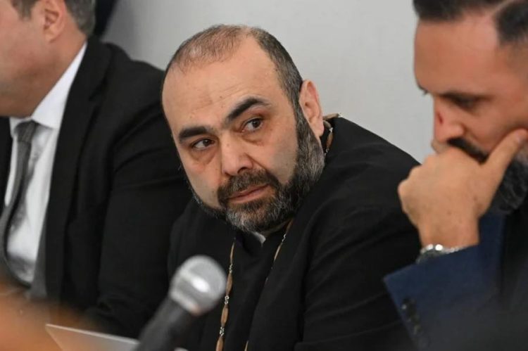 Արագածոտնի թեմն անհիմն է որակել թեմի առաջնորդի և քահանայի կալանքը երկարաձգելու որոշումը