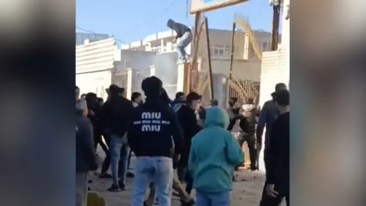 В Иране во время протестов погиб сотрудник сил безопасности
