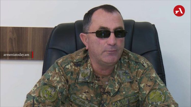 Արցախի նախագահի պաշտոնակատարի հրամանագրով՝ գեներալ-լեյտենանտ Կարեն Շաքարյանի՝ «Արցախի հերոս» բարձրագույն կոչումը հետ է կանչվել