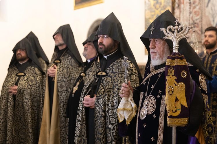 Կաթողիկոսը հոգեհանգստյան կարգ է կատարել՝ ի հիշատակ սումգայիթյան զոհերի