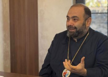Епископу Мкртичу Прошяну назначили домашний арест вместо заключения