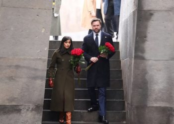 «Պատվում ենք հայ ժողովրդի անսասան ոգին»․ Վենսը տիկնոջ հետ այցելել է Ծիծեռնակաբերդ
