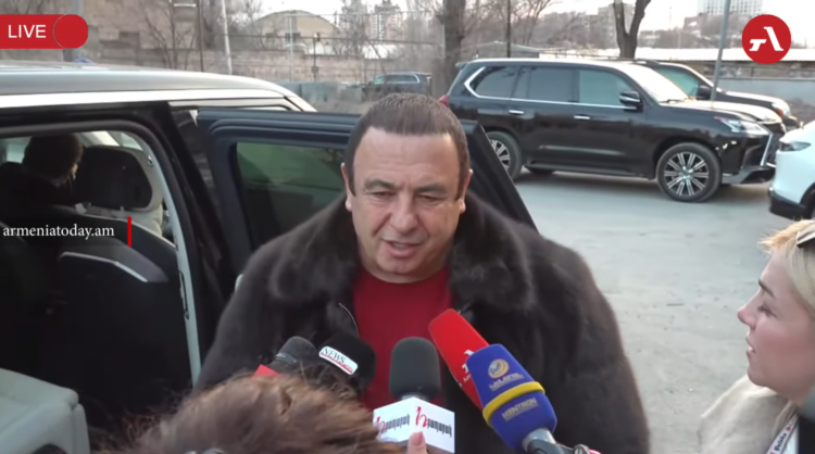 Суд признал Гагика Царукяна невиновным по делу о подкупе избирателей