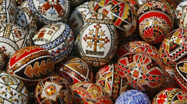 Инспекция выявила нарушения на рынке яиц Армении перед Пасхой