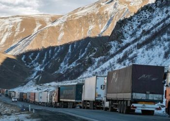 В Армении из-за непогоды закрыт перевал Варденяц и ограничено движение по трассе Степанцминда–Ларс