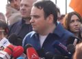 Сторонники «Сильной Армении» провели акцию у Антикоррупционного суда с требованием освободить Самвела Карапетяна
