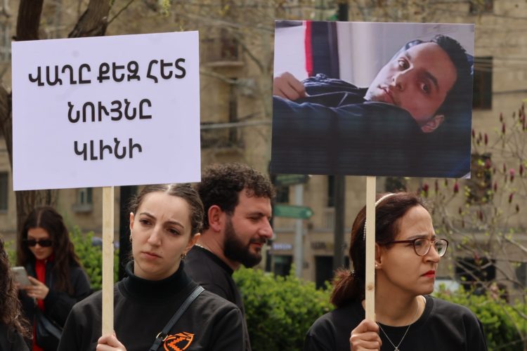 «Վաղը նույնը քեզ հետ կլինի»․ ակցիա՝ ի պաշտպանություն Դավիթ Մինասյանի