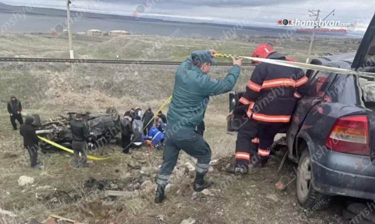 Пять человек погибли в ДТП в Ширакской области
