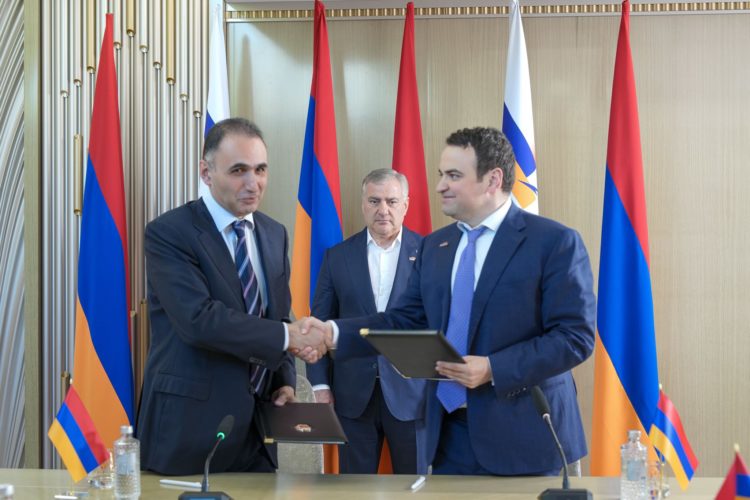 «Ուժեղ Հայաստան»-ը և «ՀայաՔվե»-ն ստորագրել են համագործակցության հուշագիր