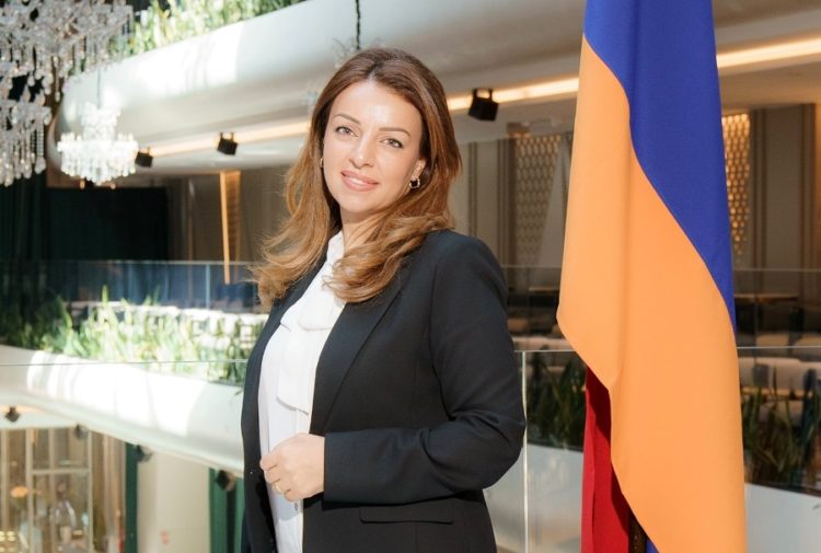 Силовики задержали члена партии «Сильная Армения» Гоар Гумашян
