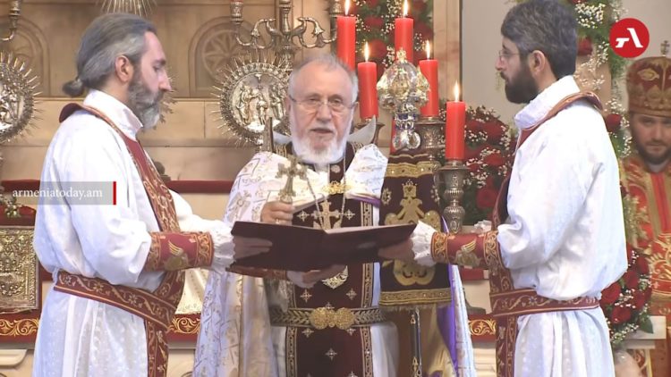Гарегин II в пасхальной проповеди заявил о непоколебимости Церкви и призвал к единству