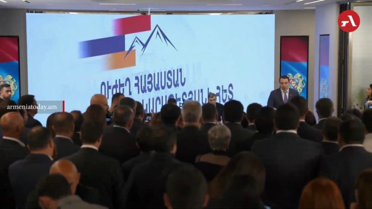 «Сильная Армения» утвердила предвыборный список и название блока