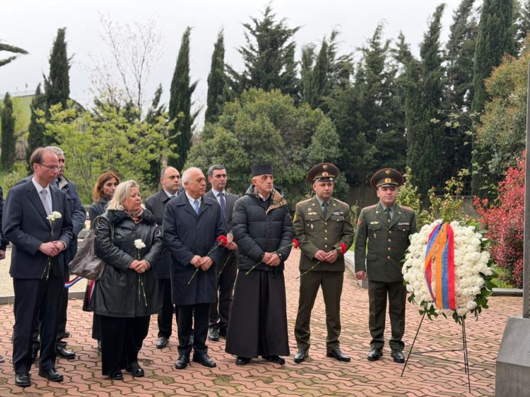 В Тбилиси прошла памятная церемония к 111-й годовщине Геноцида армян